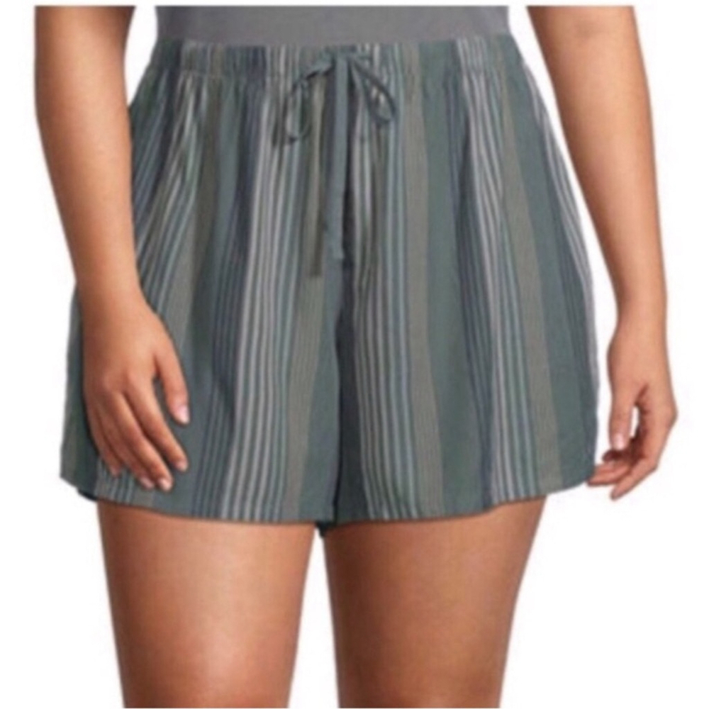 Ambrielle sleep lounge shorts Woman’s 3X plus green stripe with pockets